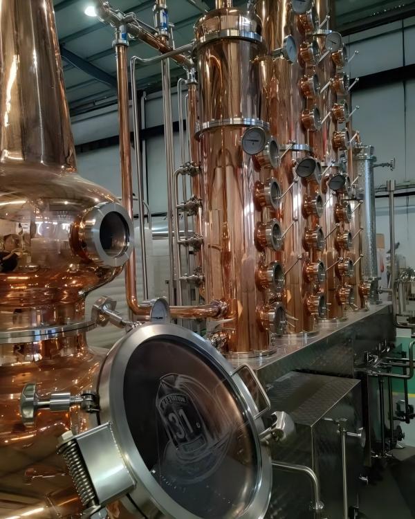 distillation equipment